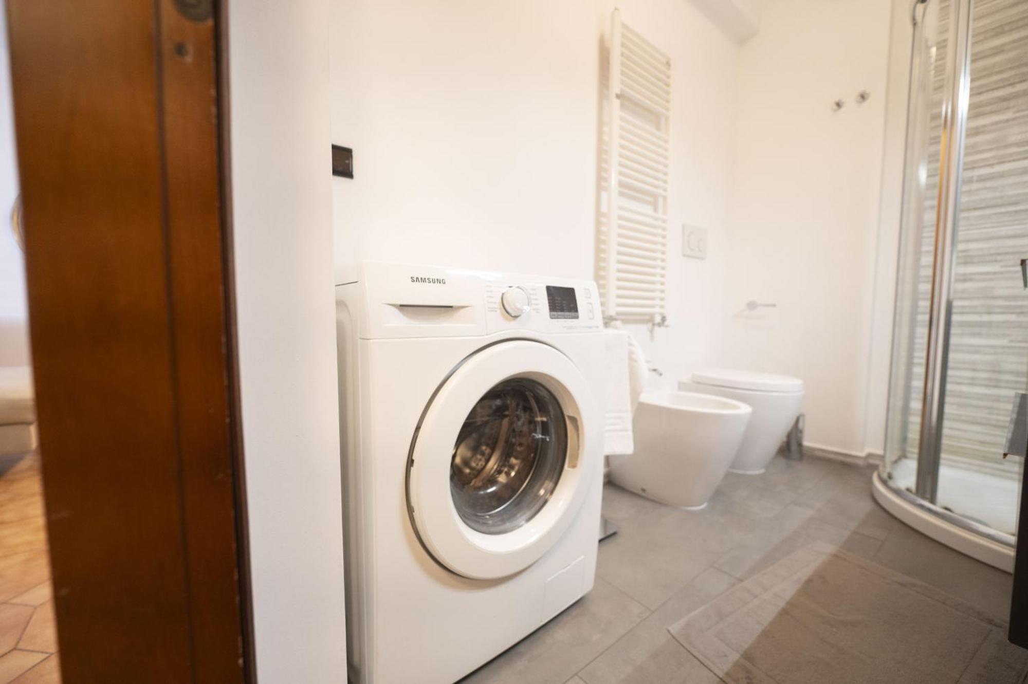 Luminous 2br Family In Residential Area * Rom