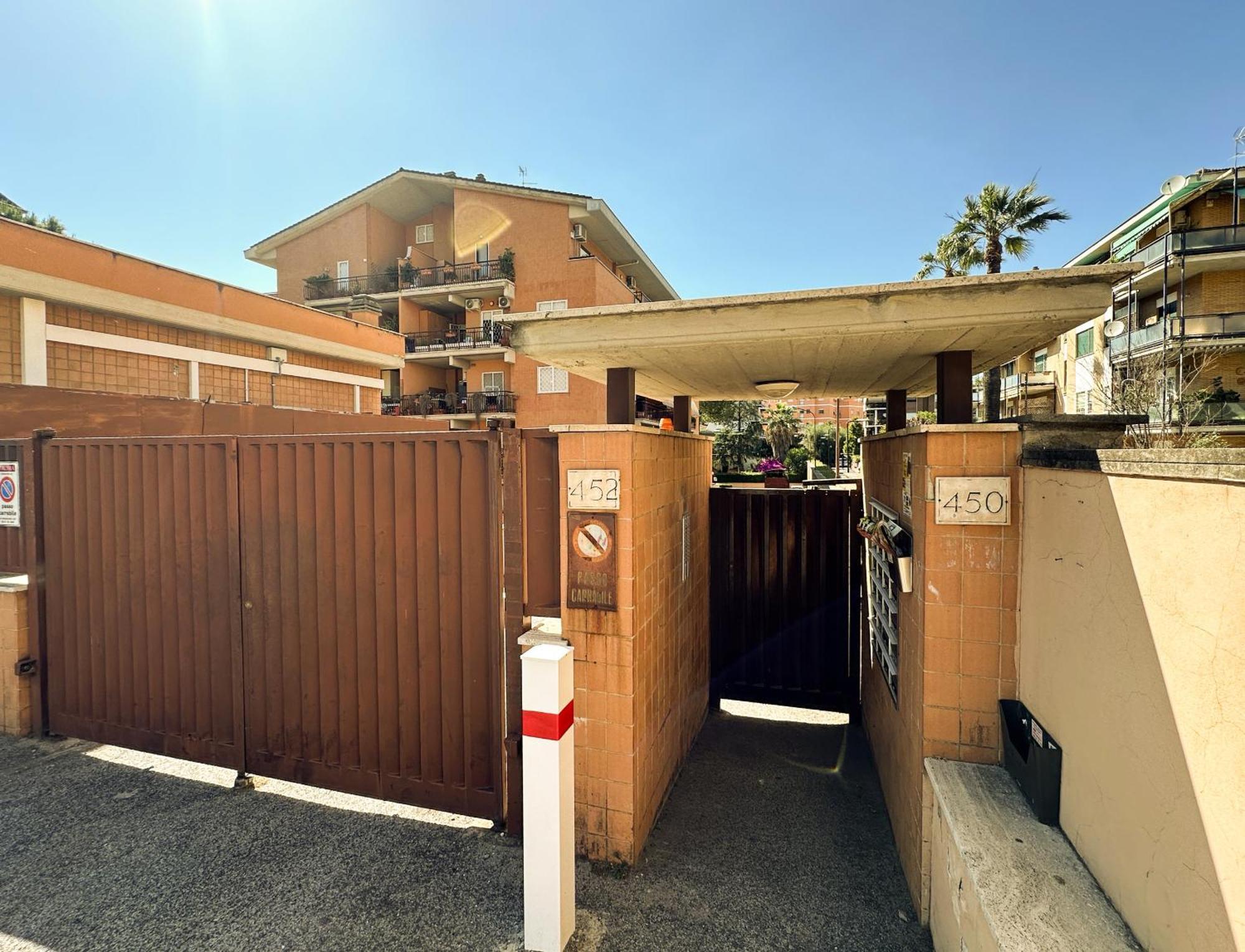 Luminous 2br Family In Residential Area Apartment Rom