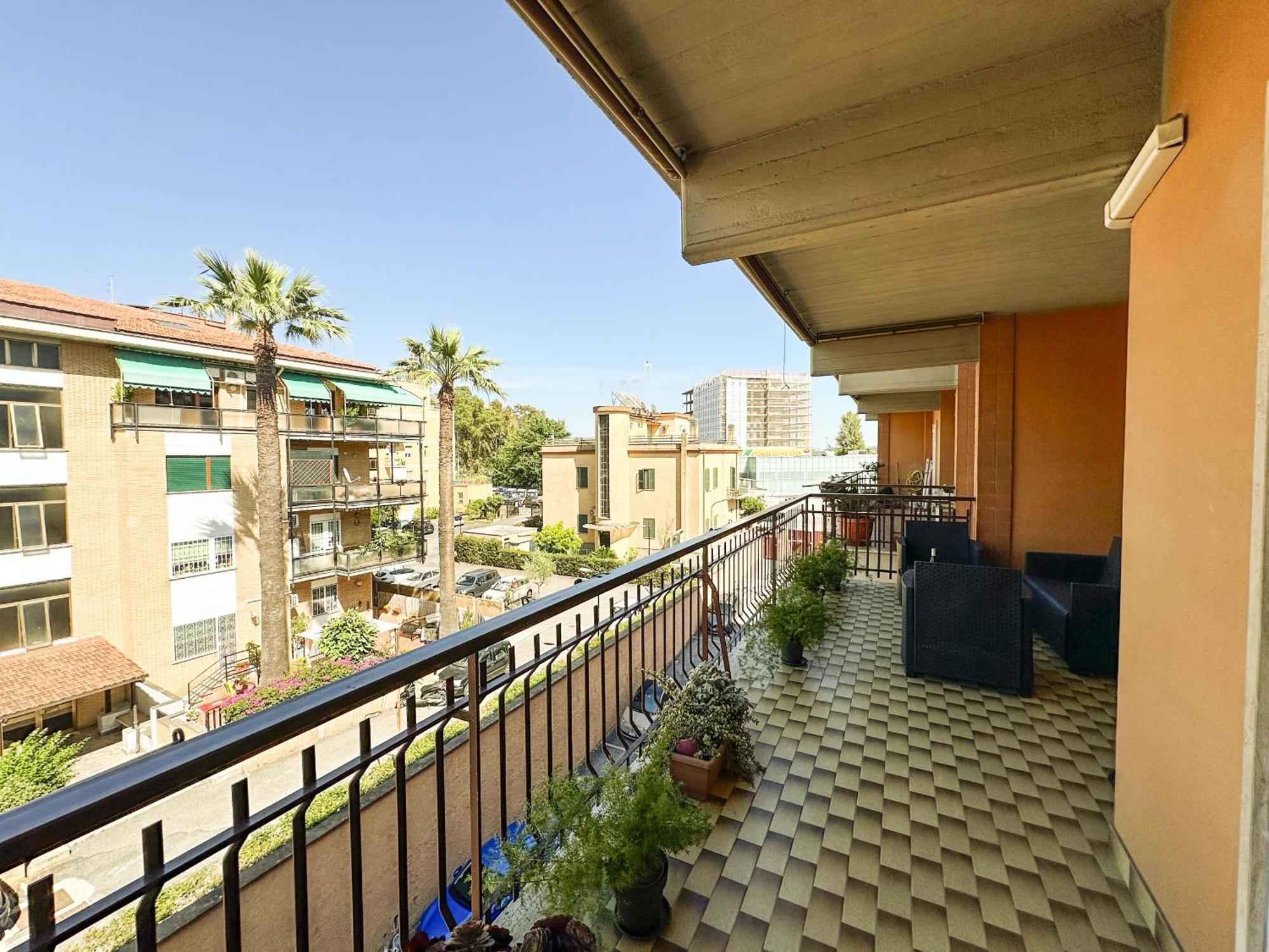 Luminous 2br Family In Residential Area Apartment Rom